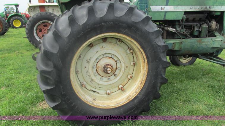 image for item J8502 Oliver 1900 tractor