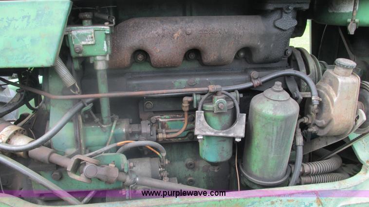 image for item J8502 Oliver 1900 tractor