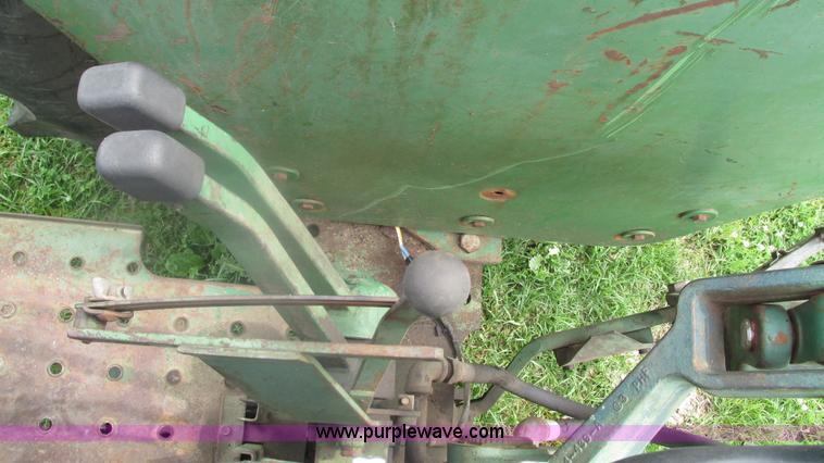 image for item J8502 Oliver 1900 tractor