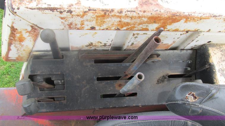 image for item J8503 Case 870 tractor