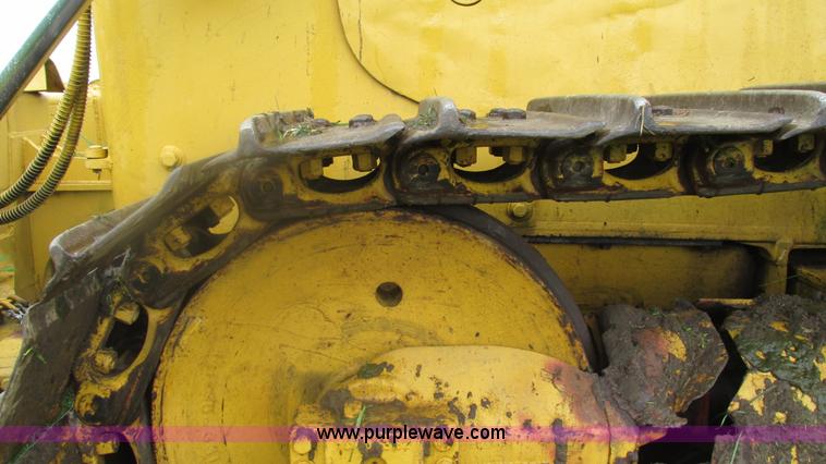 image for item J8509 Komatsu D65E dozer