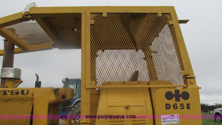 image for item J8509 Komatsu D65E dozer