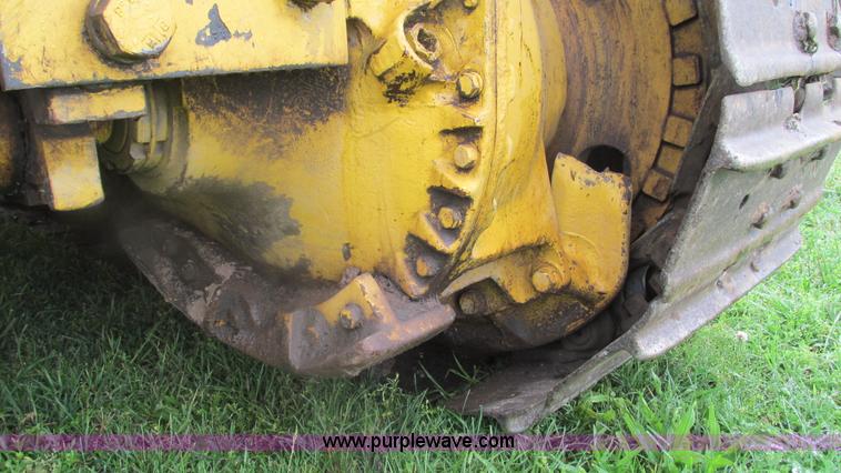 image for item J8509 Komatsu D65E dozer