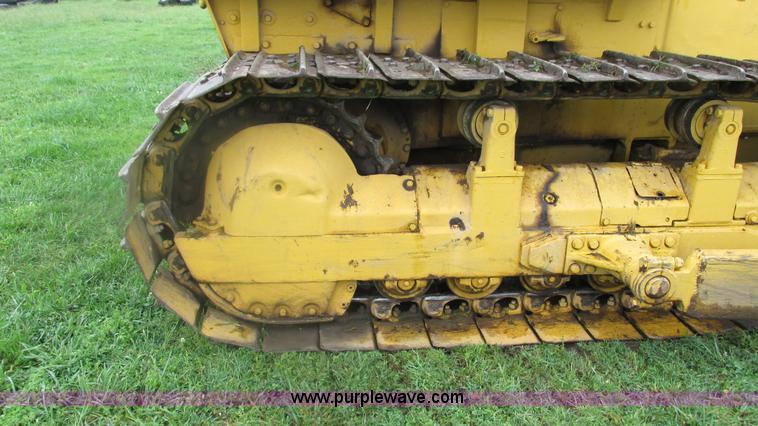 image for item J8509 Komatsu D65E dozer