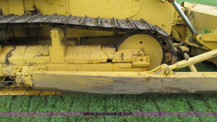 image for item J8509 Komatsu D65E dozer