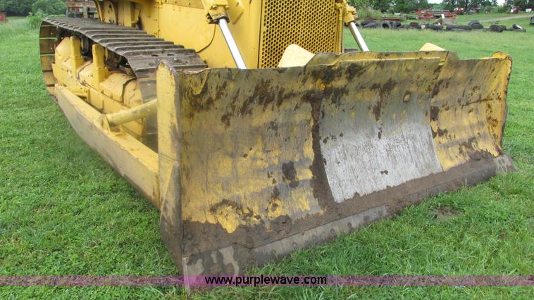 image for item J8509 Komatsu D65E dozer