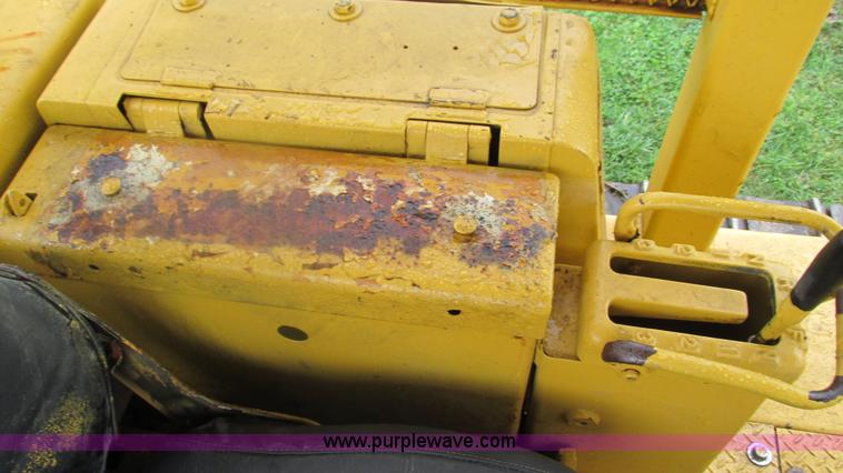 image for item J8509 Komatsu D65E dozer