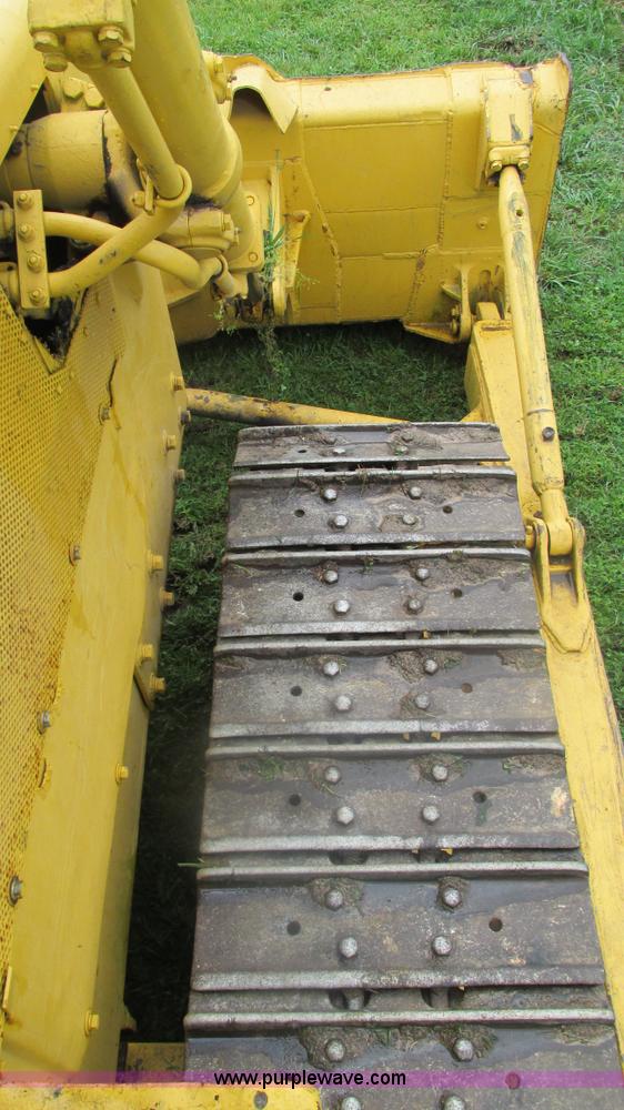 image for item J8509 Komatsu D65E dozer