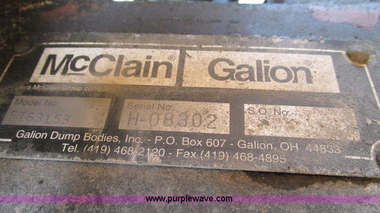 image for item J8511 2000 International 4900 dump truck