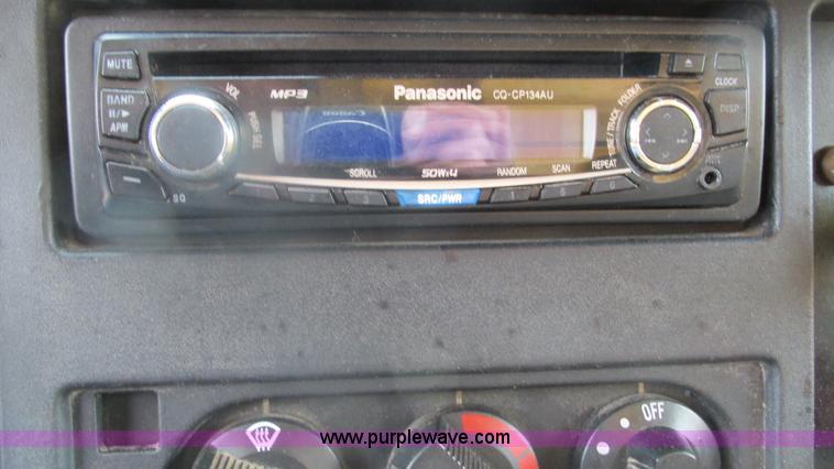 image for item J8511 2000 International 4900 dump truck