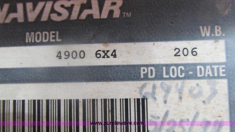 image for item J8511 2000 International 4900 dump truck