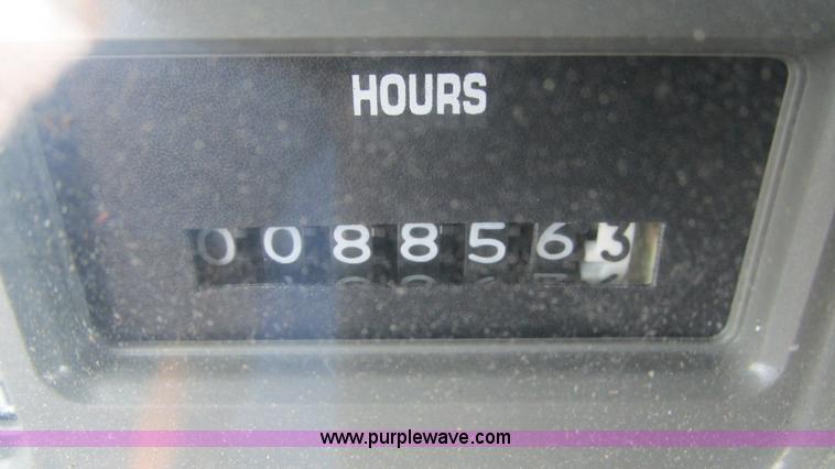 image for item J8513 2002 International 2554 dump truck