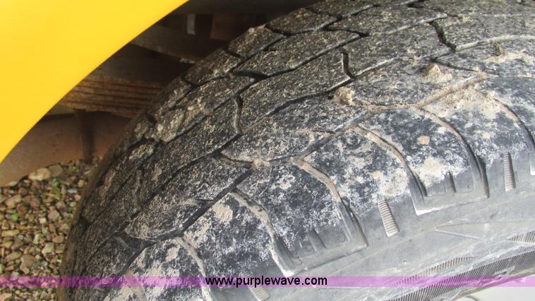 image for item J8514 2008 Ford F350 SuperCab utility truck