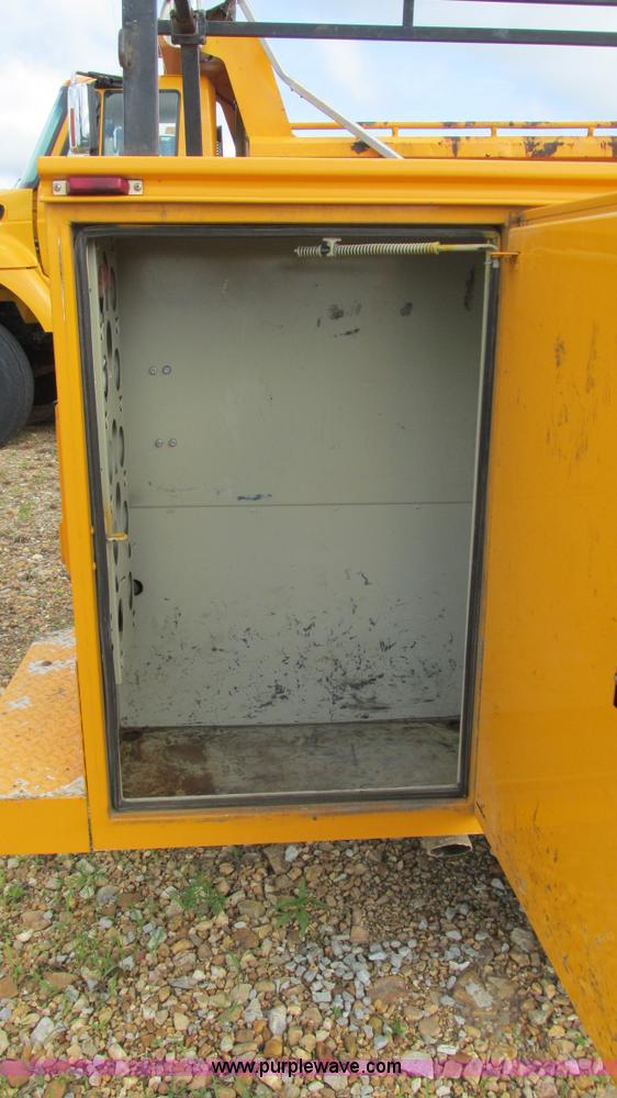 image for item J8514 2008 Ford F350 SuperCab utility truck