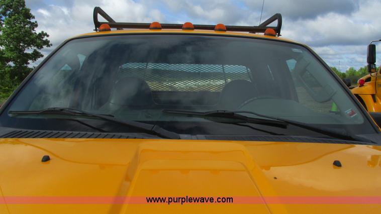 image for item J8514 2008 Ford F350 SuperCab utility truck