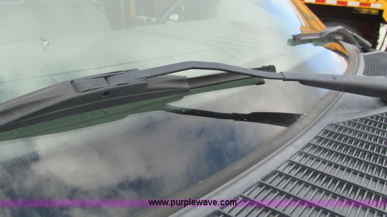 image for item J8514 2008 Ford F350 SuperCab utility truck