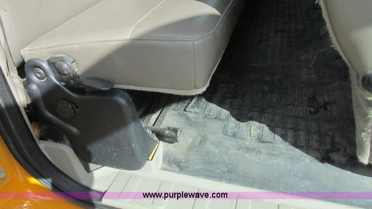 image for item J8514 2008 Ford F350 SuperCab utility truck