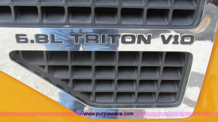 image for item J8514 2008 Ford F350 SuperCab utility truck