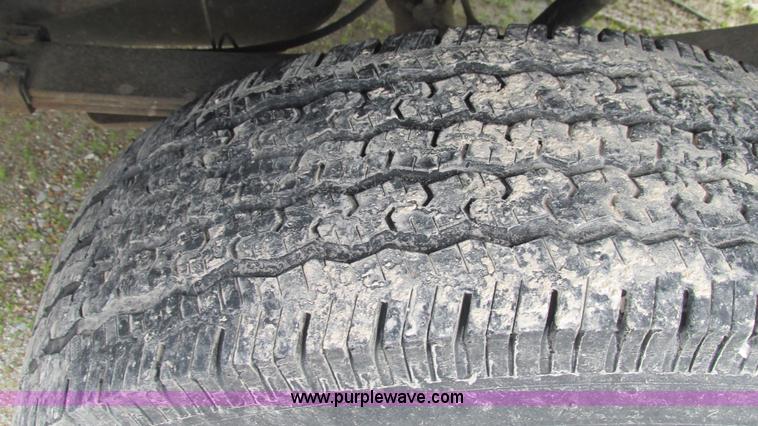 image for item J8517 2001 Dodge Ram 2500 pickup truck