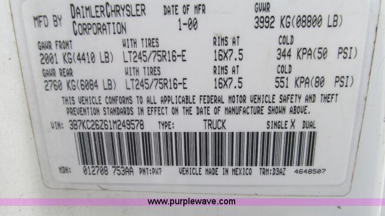 image for item J8517 2001 Dodge Ram 2500 pickup truck