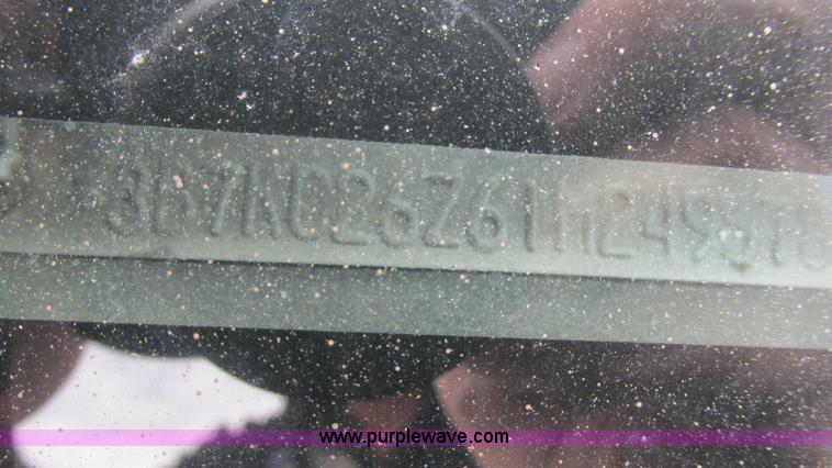 image for item J8517 2001 Dodge Ram 2500 pickup truck