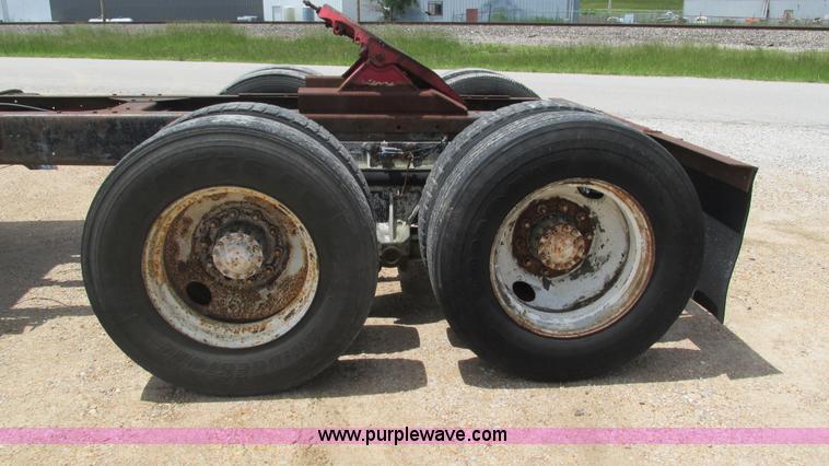 image for item J8520 1978 White Freightliner semi truck