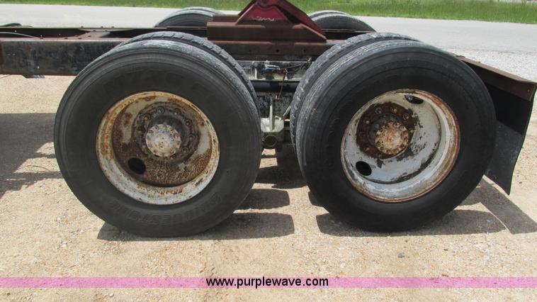 image for item J8520 1978 White Freightliner semi truck