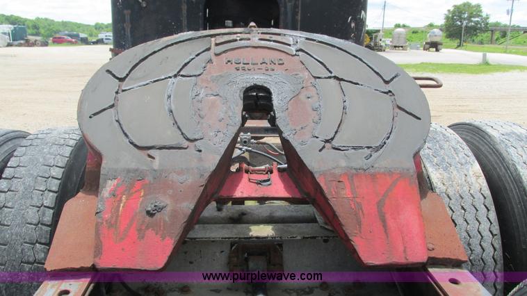 image for item J8520 1978 White Freightliner semi truck