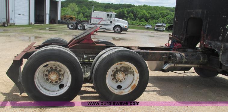 image for item J8520 1978 White Freightliner semi truck