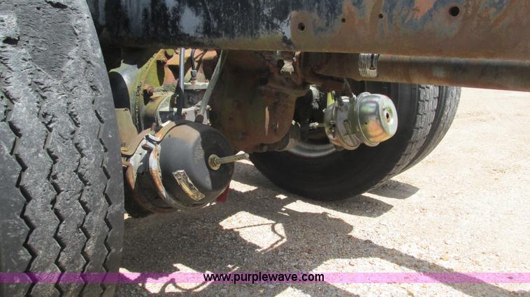 image for item J8520 1978 White Freightliner semi truck