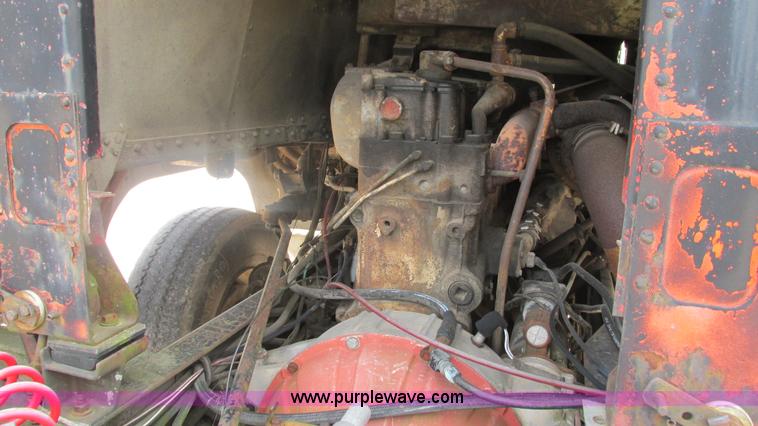 image for item J8520 1978 White Freightliner semi truck