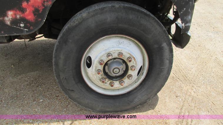 image for item J8520 1978 White Freightliner semi truck