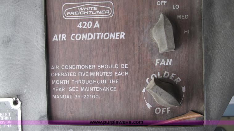 image for item J8520 1978 White Freightliner semi truck