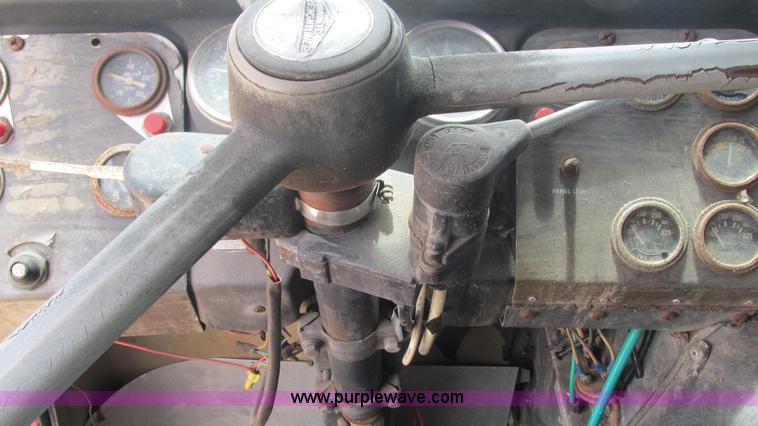 image for item J8520 1978 White Freightliner semi truck