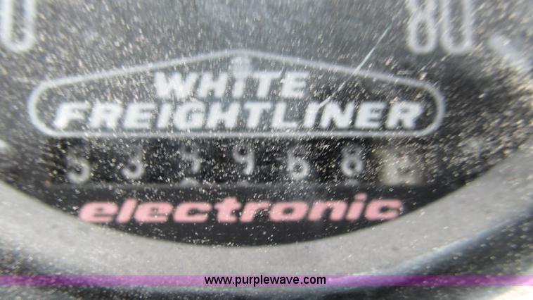 image for item J8520 1978 White Freightliner semi truck