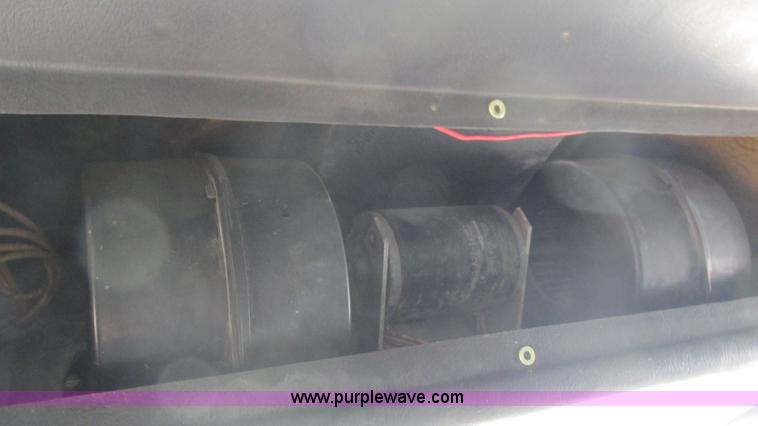 image for item J8520 1978 White Freightliner semi truck