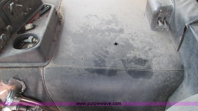 image for item J8520 1978 White Freightliner semi truck