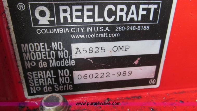 image for item J8529 2006 Ford F550 service truck with crane