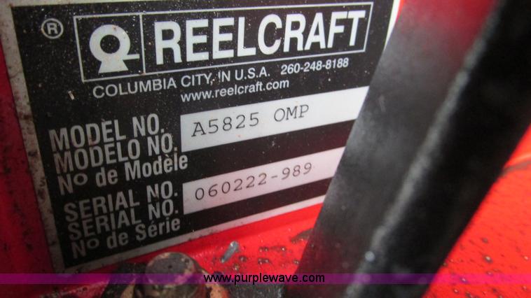 image for item J8529 2006 Ford F550 service truck with crane