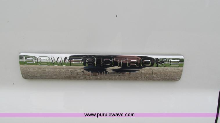 image for item J8529 2006 Ford F550 service truck with crane