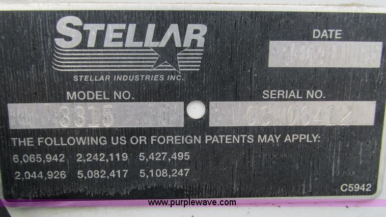 image for item J8529 2006 Ford F550 service truck with crane