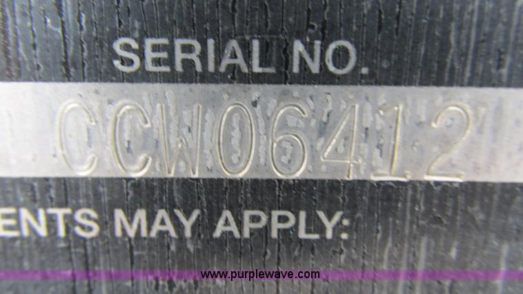 image for item J8529 2006 Ford F550 service truck with crane