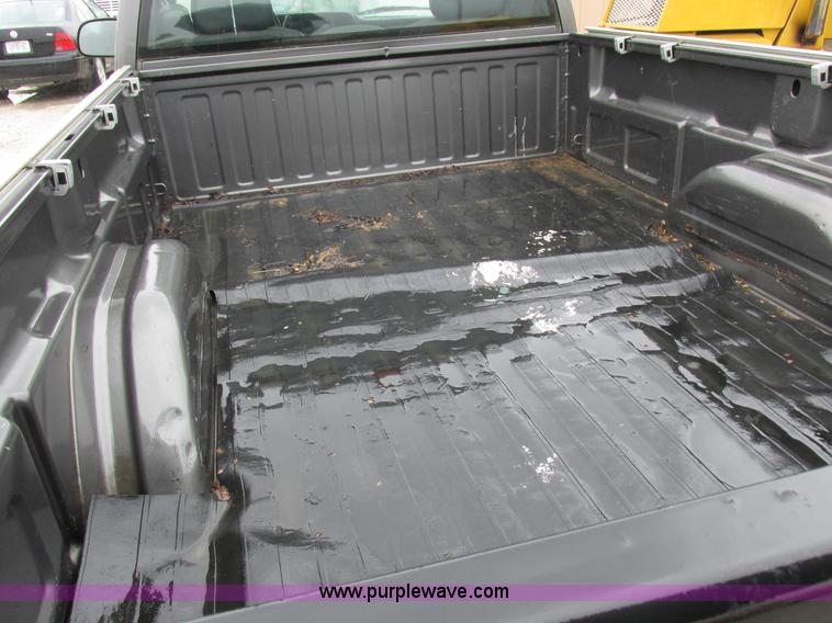 image for item K2144 1999 Chevrolet Silverado 1500 pickup truck