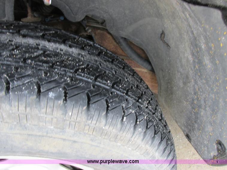 image for item K2144 1999 Chevrolet Silverado 1500 pickup truck