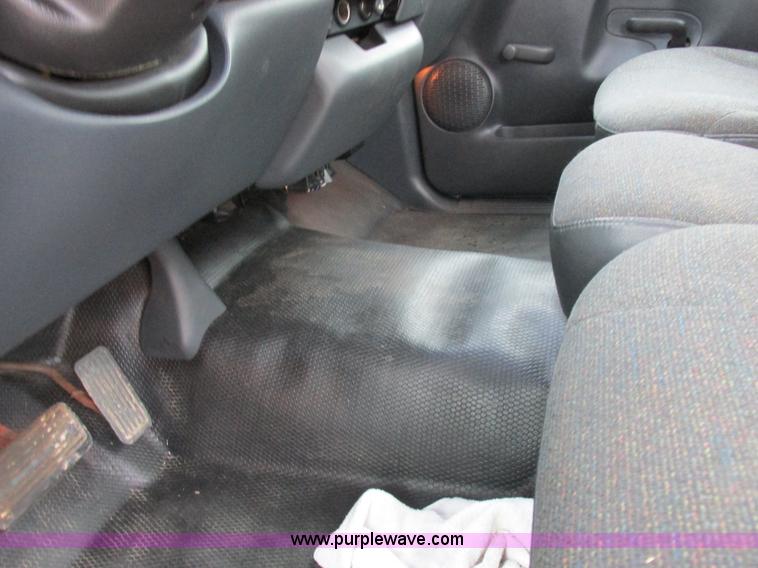 image for item K2144 1999 Chevrolet Silverado 1500 pickup truck