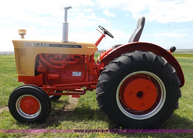 image for item K3947 1964 Case 930 tractor