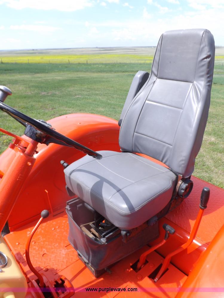 image for item K3947 1964 Case 930 tractor