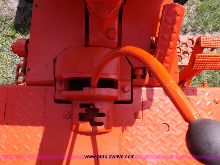 image for item K3947 1964 Case 930 tractor