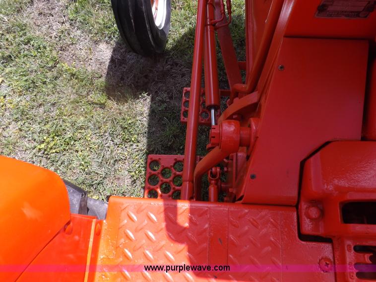 image for item K3947 1964 Case 930 tractor