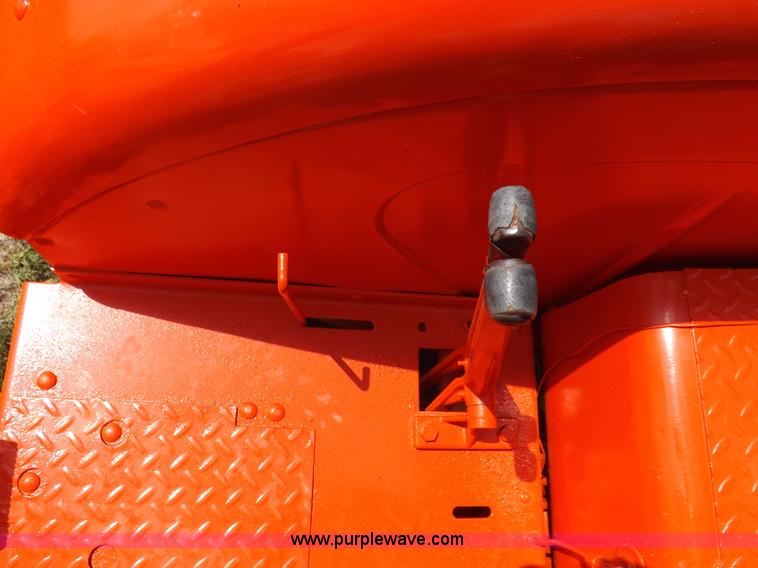 image for item K3947 1964 Case 930 tractor